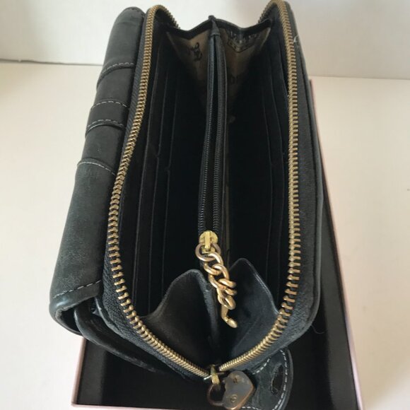 Julcy Couture Leather Wallet - Picture 4 of 7